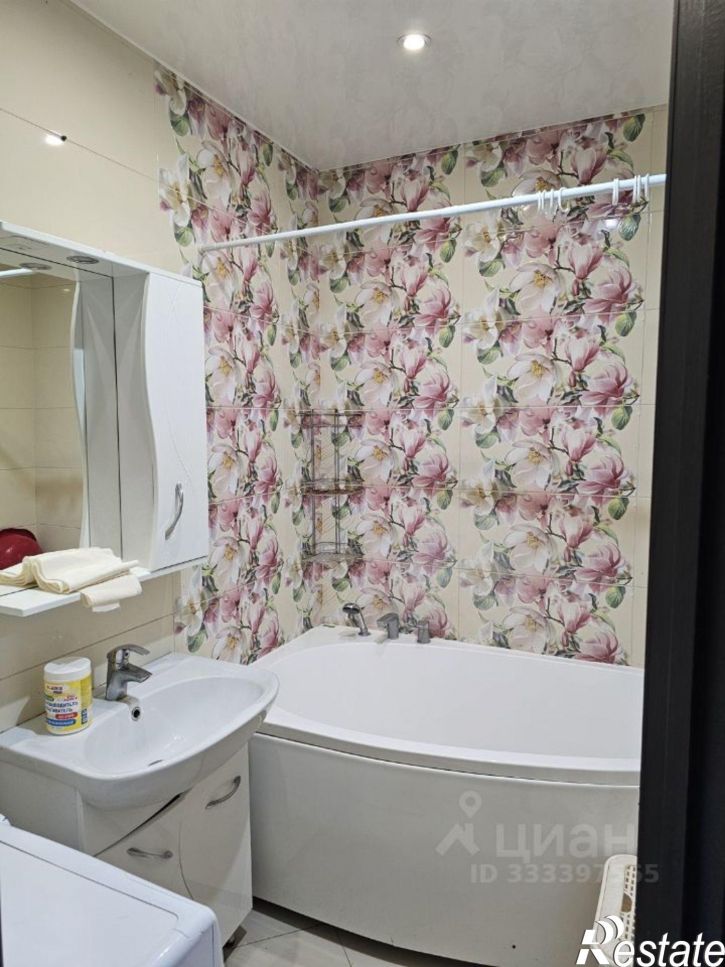 2-комн квартира ул им. Петра Метальникова, 3/1 1,  д. 3/1 1,  к. 1