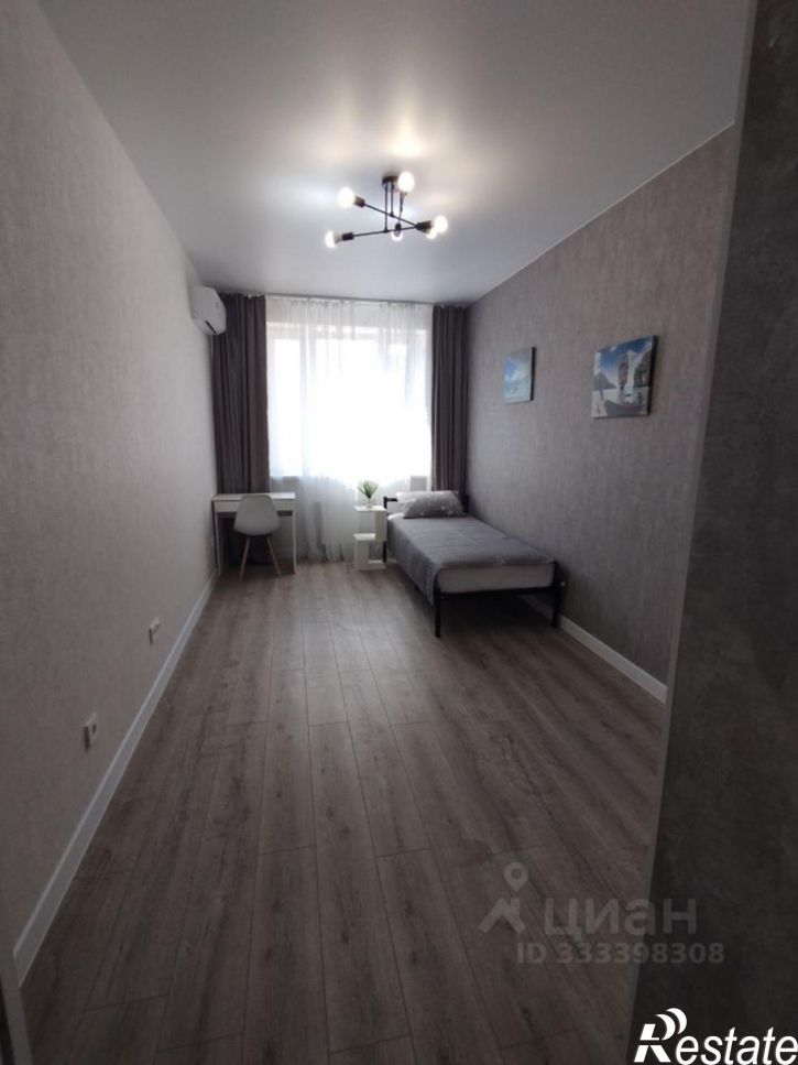 2-комн квартира ул им. Героя Георгия Бочарникова, 8/1,  д. 8/1