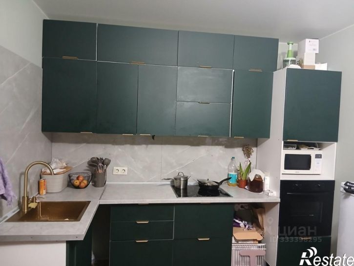 2-комн квартира улица Лётчика Позднякова, 2к18