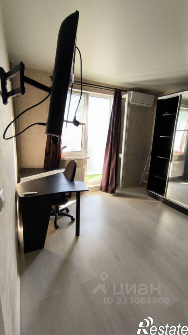 1-комн квартира ул им. Карякина, 9Б,  д. 9Б