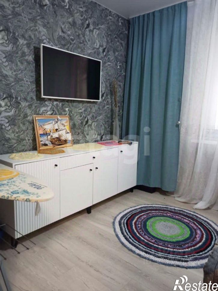 2-комн квартира пр-кт им. писателя Знаменского, 9 4,  д. 9 4,  к. 4