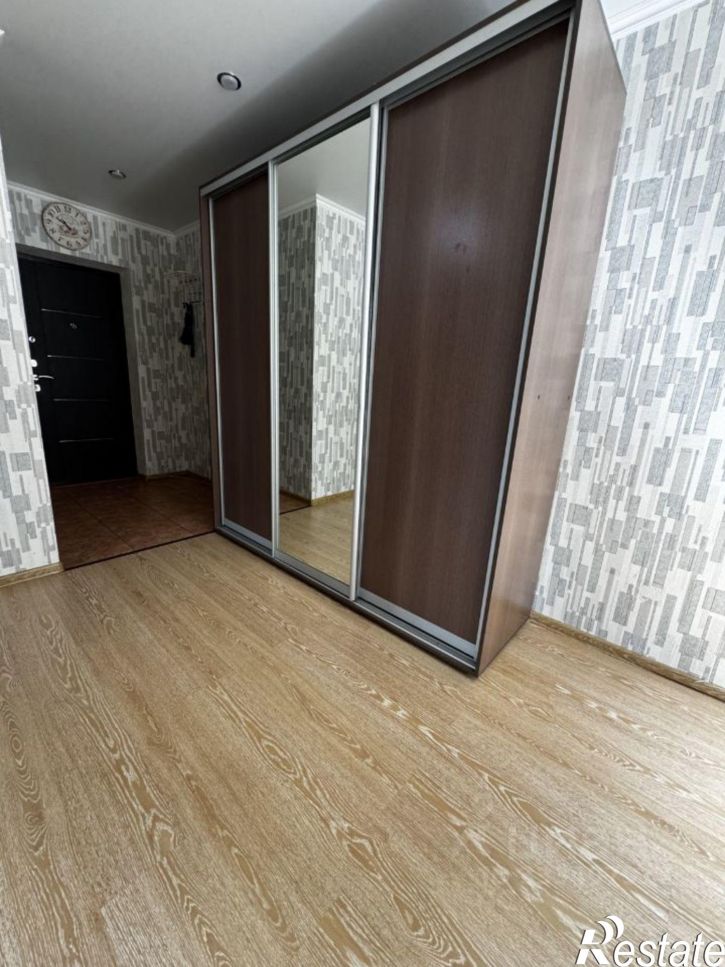 2-комн квартира ул Гидростроителей, 57,  д. 57