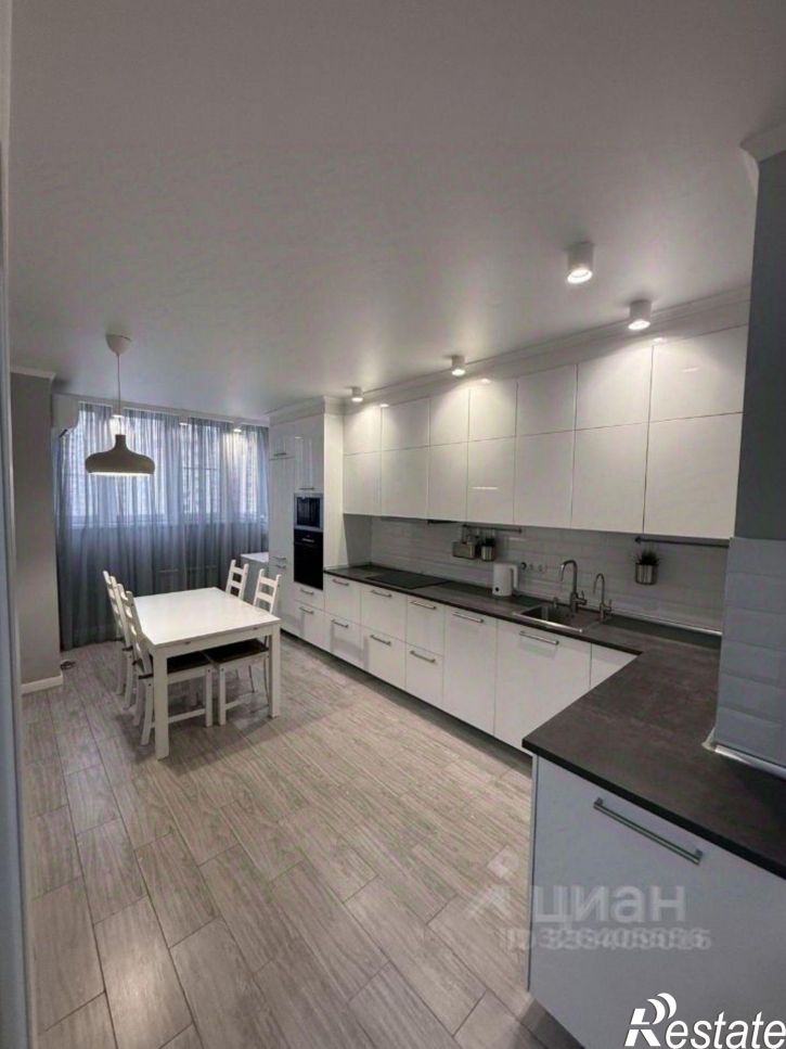3-комн квартира ул им. Героя Яцкова И.В., 9 3,  д. 9 3,  к. 3