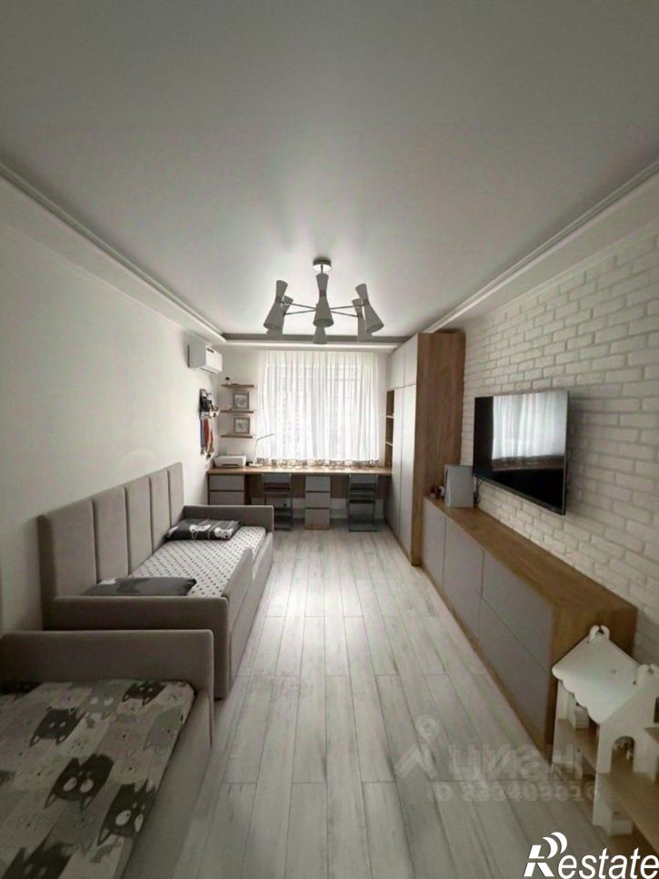 3-комн квартира ул им. Героя Яцкова И.В., 9 3,  д. 9 3,  к. 3