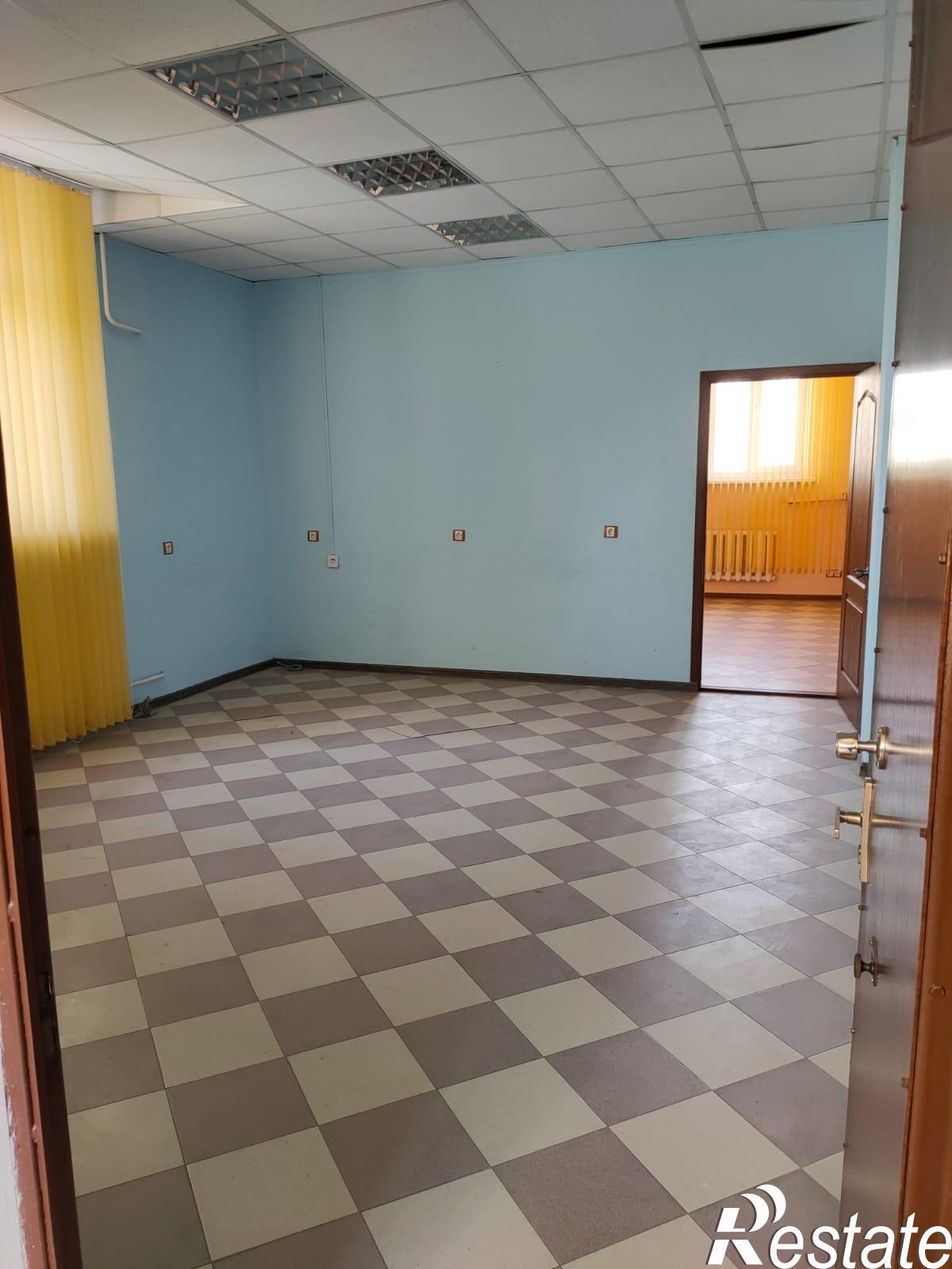 Купить офис, помещение под офис за 10 300 000 рублей на Садовая, 112