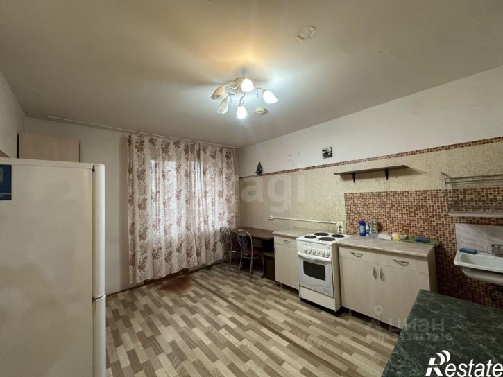 3-комн квартира пр-кт Чекистов, 24/1,  д. 24/1