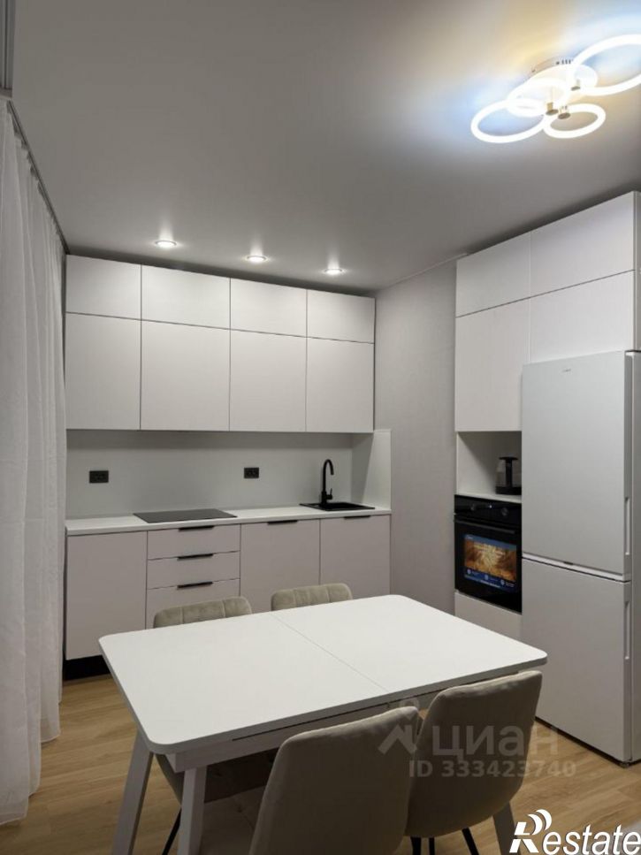 2-комн квартира ул им. Цезаря Куникова, 24 1,  д. 24 1,  к. 1