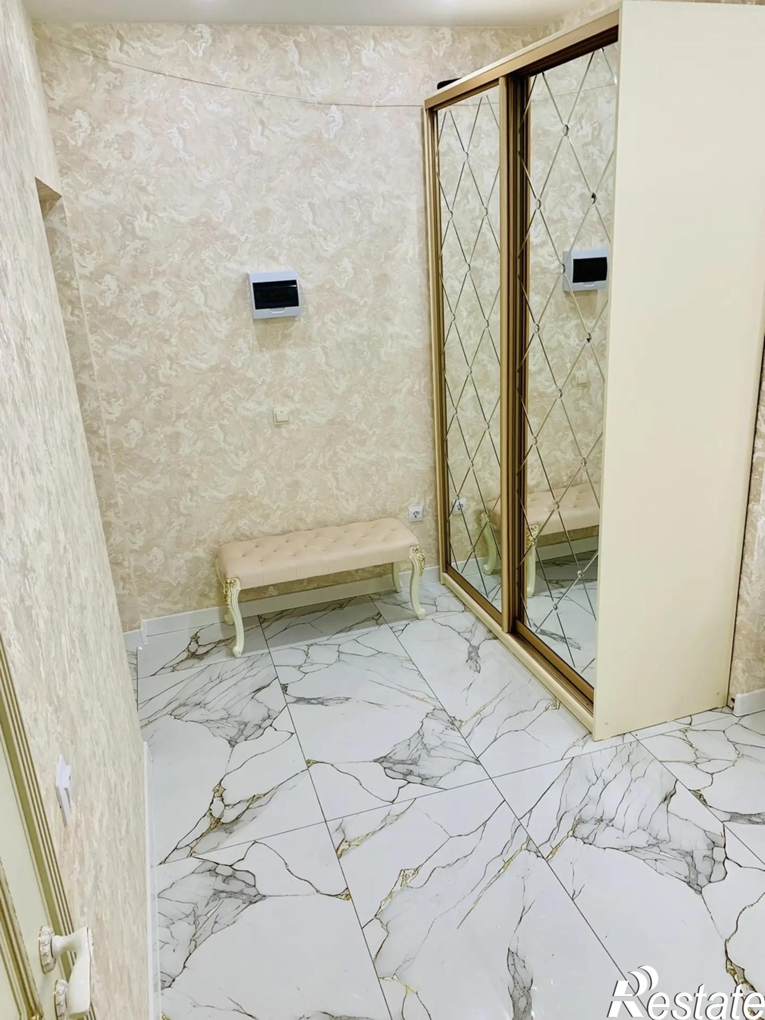 Купить квартиру за 13 500 000 рублей на 10/1