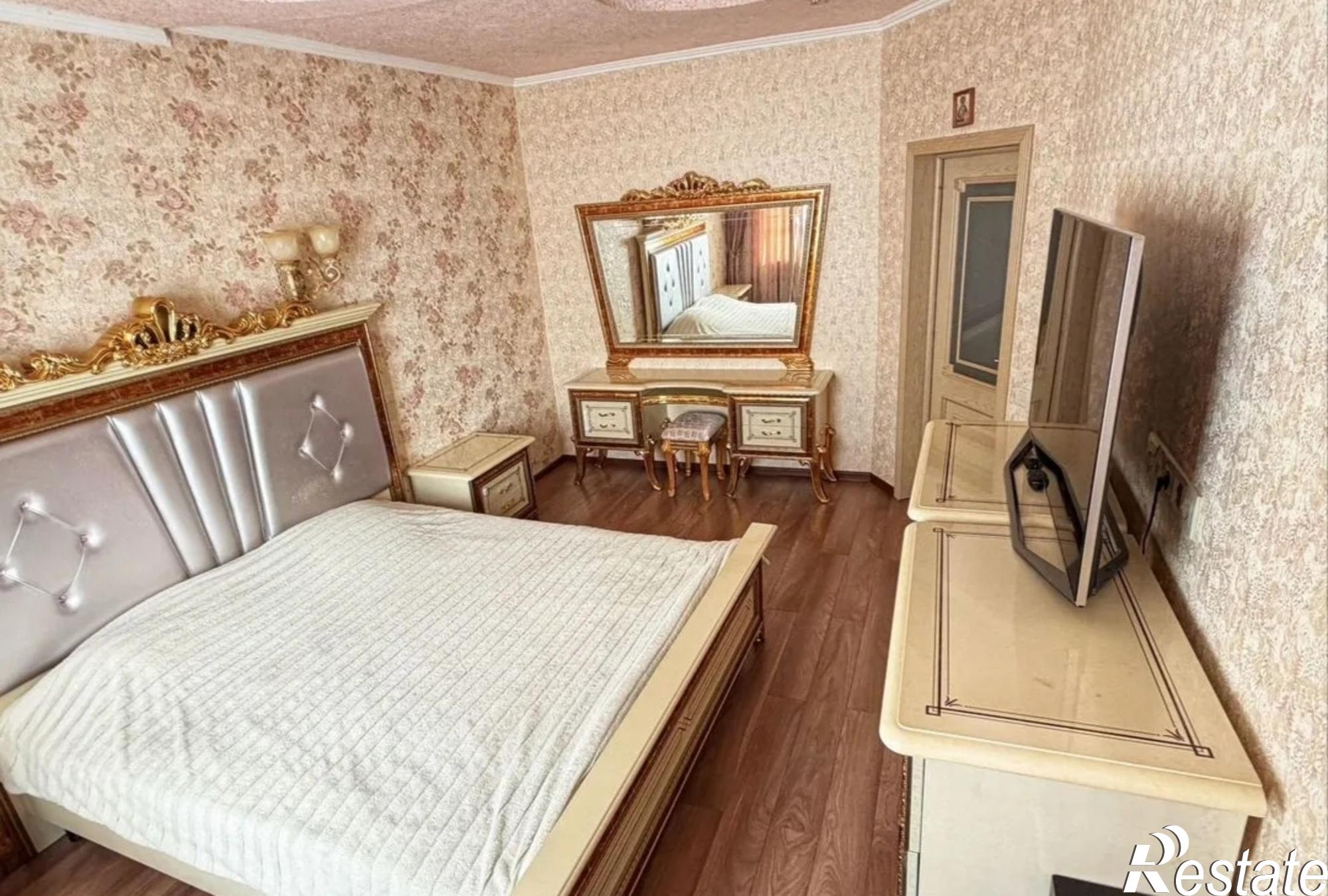 Купить дачу, дом, коттедж за 25 000 000 рублей на улица Фридриха Энгельса