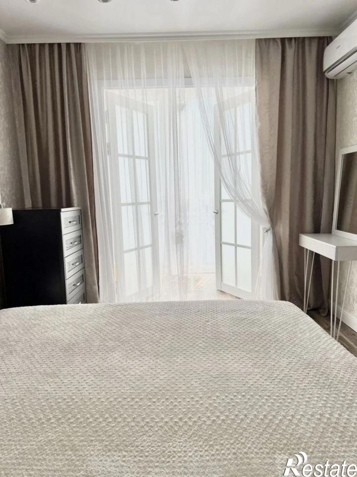 3-комн квартира Домбайская улица, 57