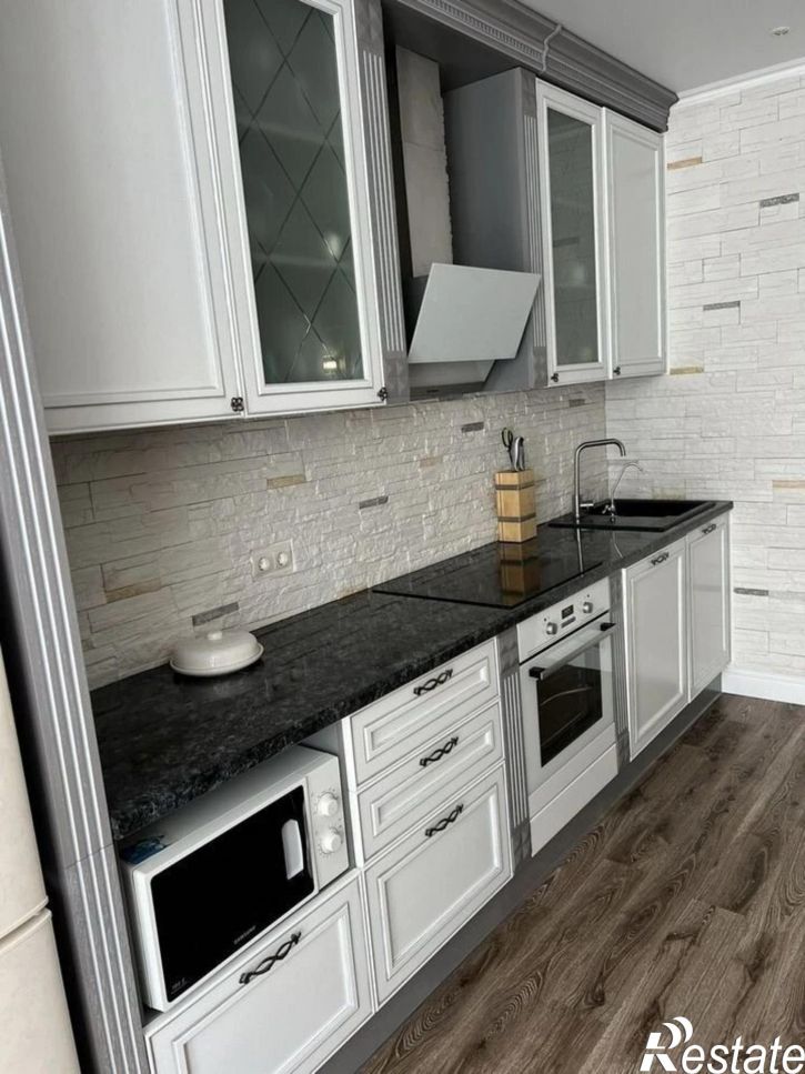 3-комн квартира Домбайская улица, 57
