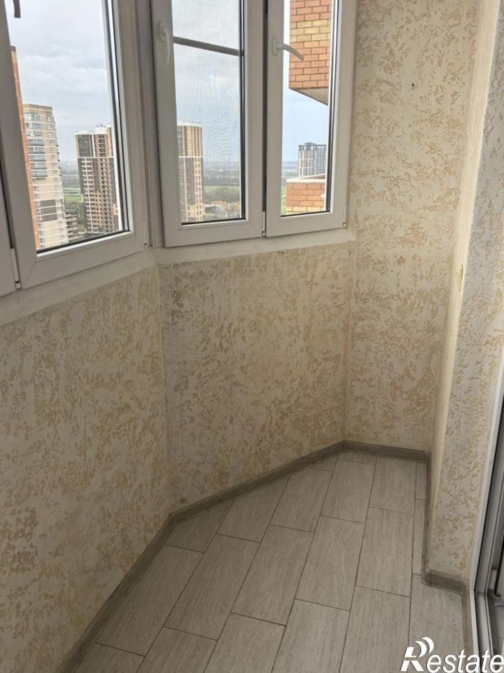 3-комн квартира улица им. Героя Яцкова И.В., 15к1