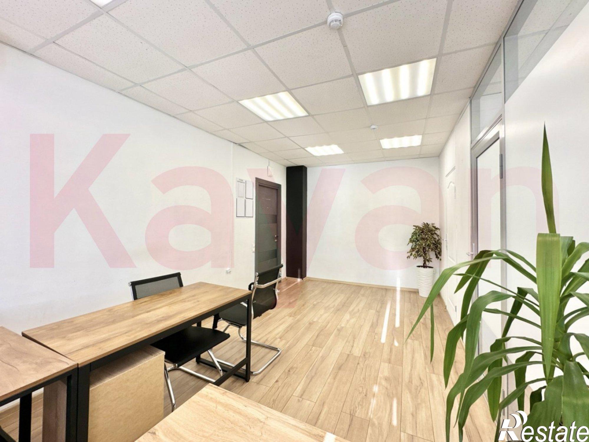 Купить офис, помещение под офис за 26 500 000 рублей на Красная ул.