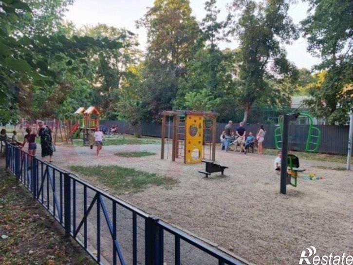 3-комн квартира Сормовская ул.