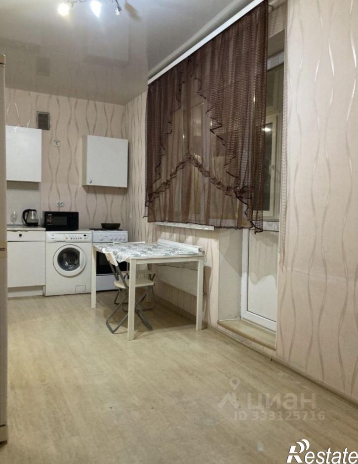 2-комн квартира ул им. Есенина, 110,  д. 110