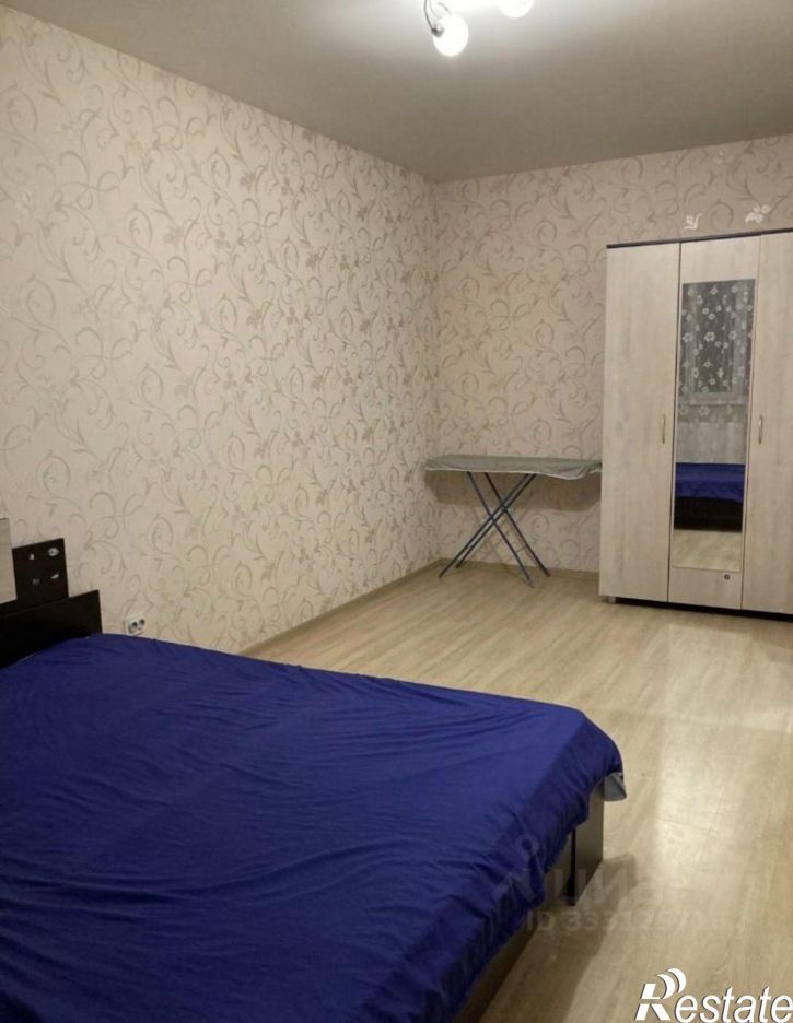 2-комн квартира ул им. Есенина, 110,  д. 110