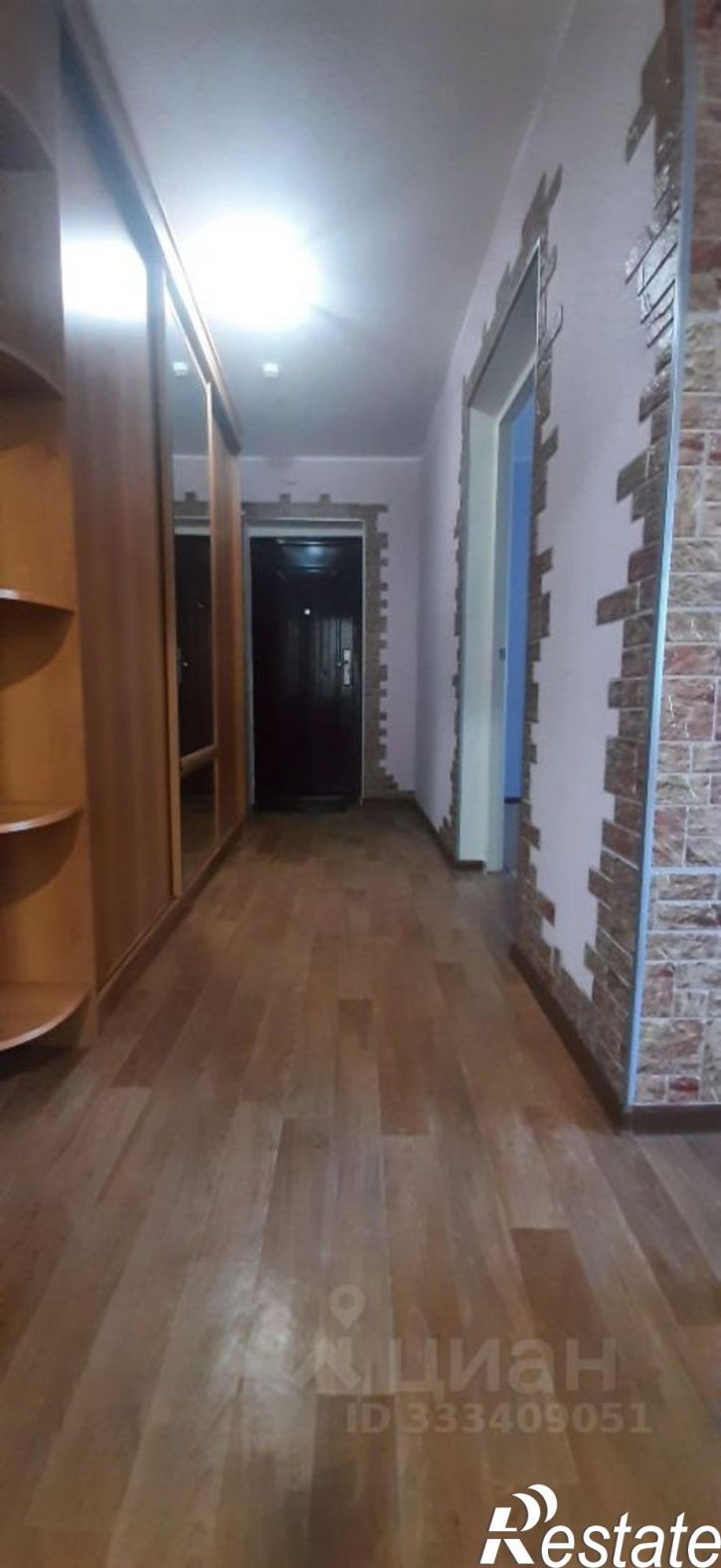 2-комн квартира пр-кт им. писателя Знаменского, 22,  д. 22