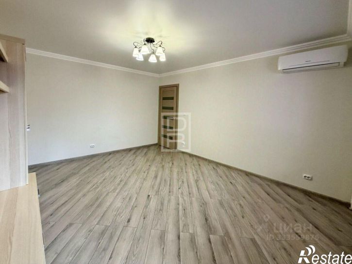2-комн квартира ул им. Александра Покрышкина, 20,  д. 20