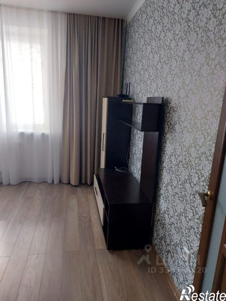 1-комн квартира ул им. Героя Яцкова И.В., 12,  д. 12
