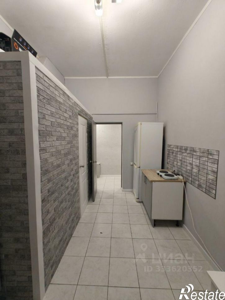 1-комн квартира ул им. Есенина, 82/5,  д. 82/5