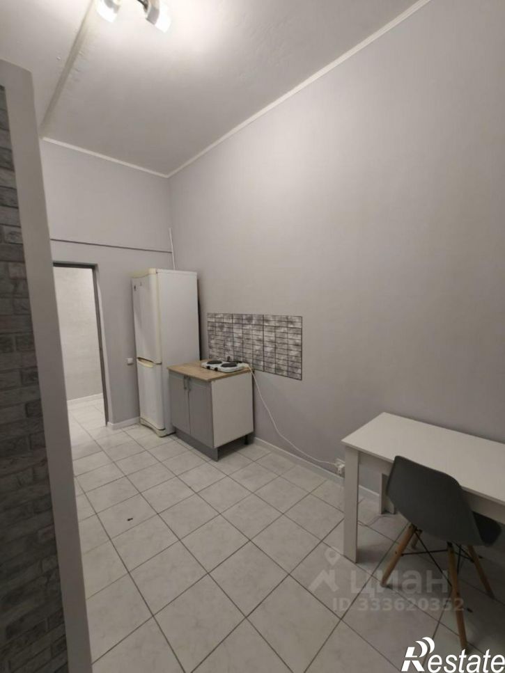 1-комн квартира ул им. Есенина, 82/5,  д. 82/5