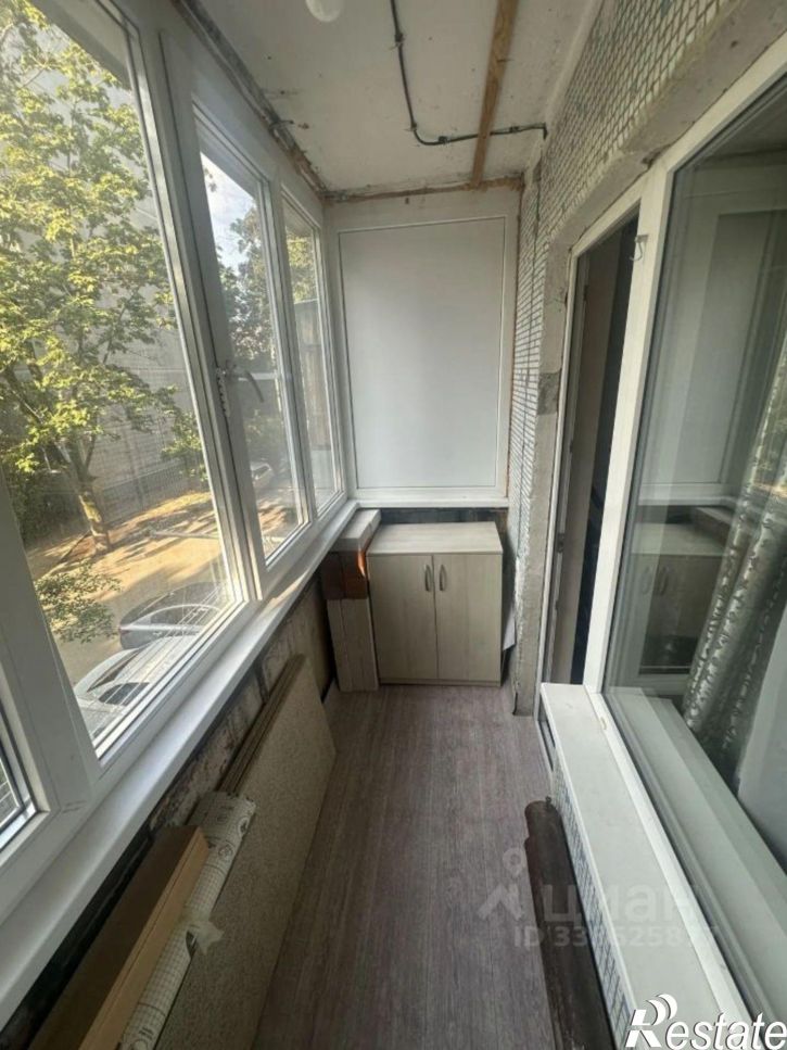 4-комн квартира улица Тюляева, 35,  д. 35