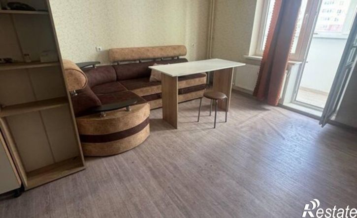3-комн квартира улица Героя Аверкиева, 15,  д. 15