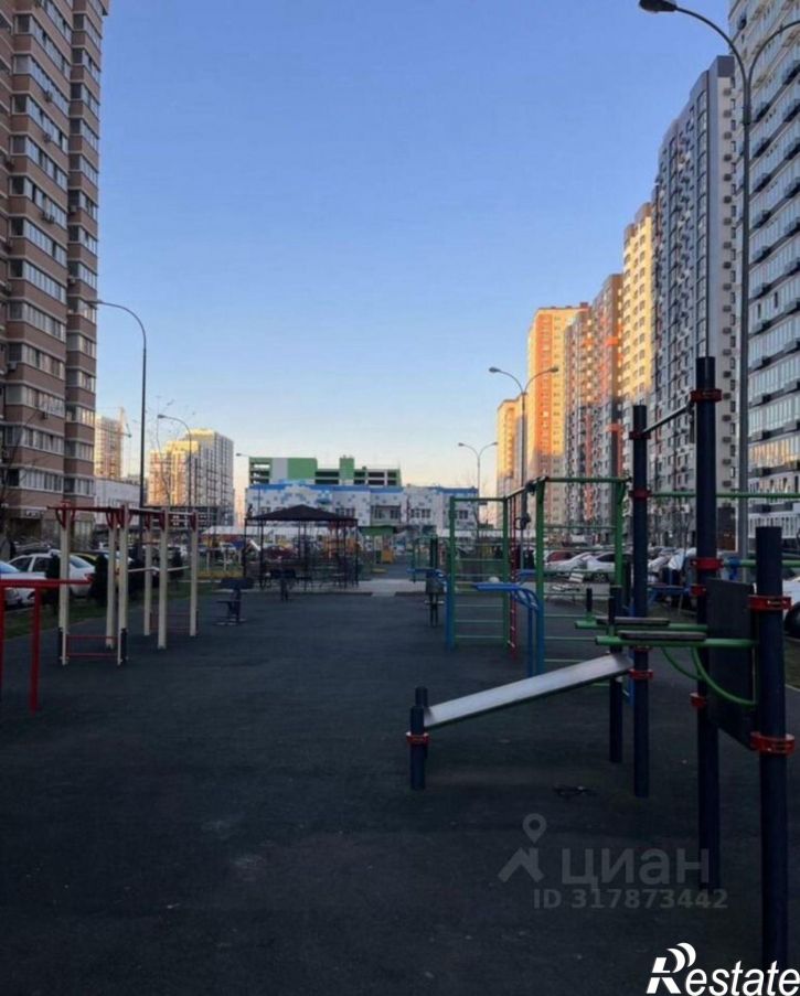 2-комн квартира улица Героя Георгия Бочарникова, 4 к1,  д. 4 к1