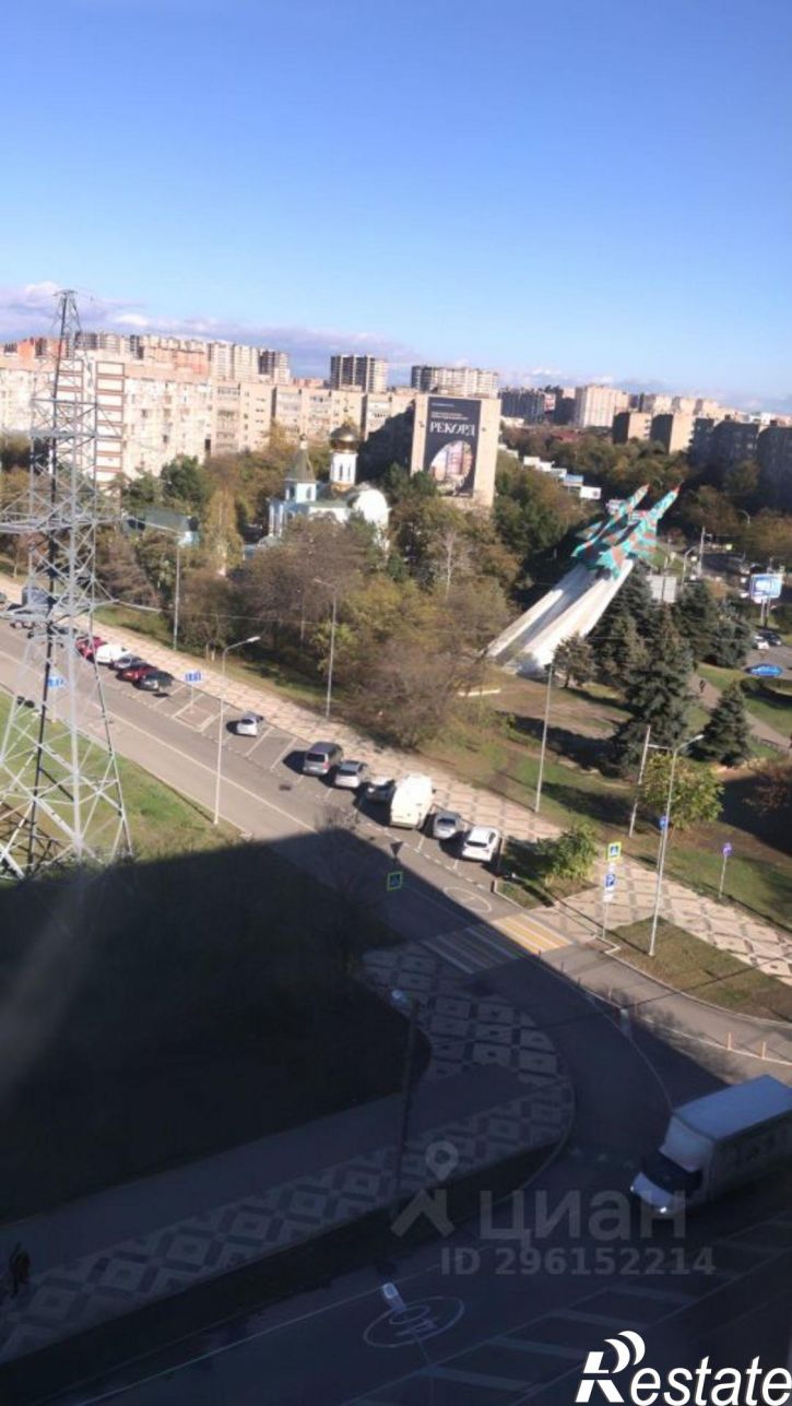 2-комн квартира улица Яна Полуяна, 60,  д. 60
