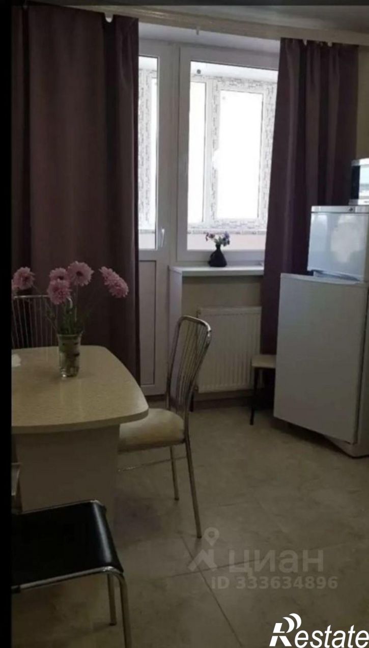 2-комн квартира улица Айвазовского, 116,  д. 116