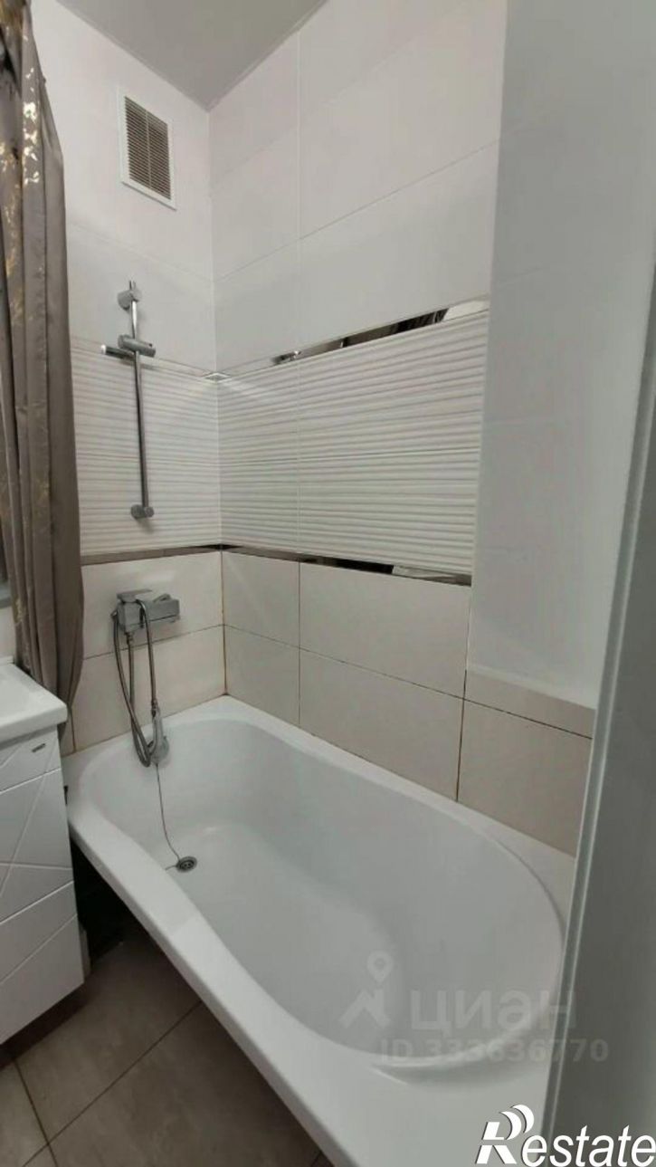1-комн квартира улица Комарова, 106Б к4,  д. 106Б к4