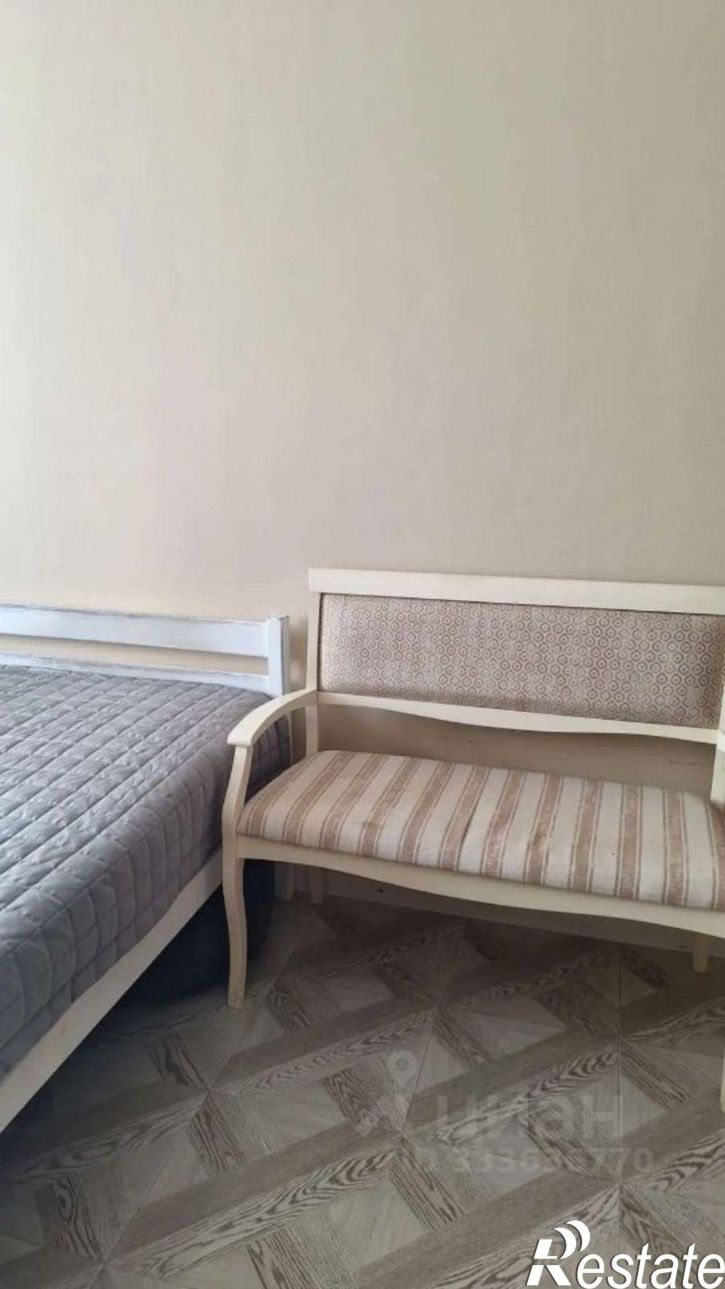 1-комн квартира улица Комарова, 106Б к4,  д. 106Б к4