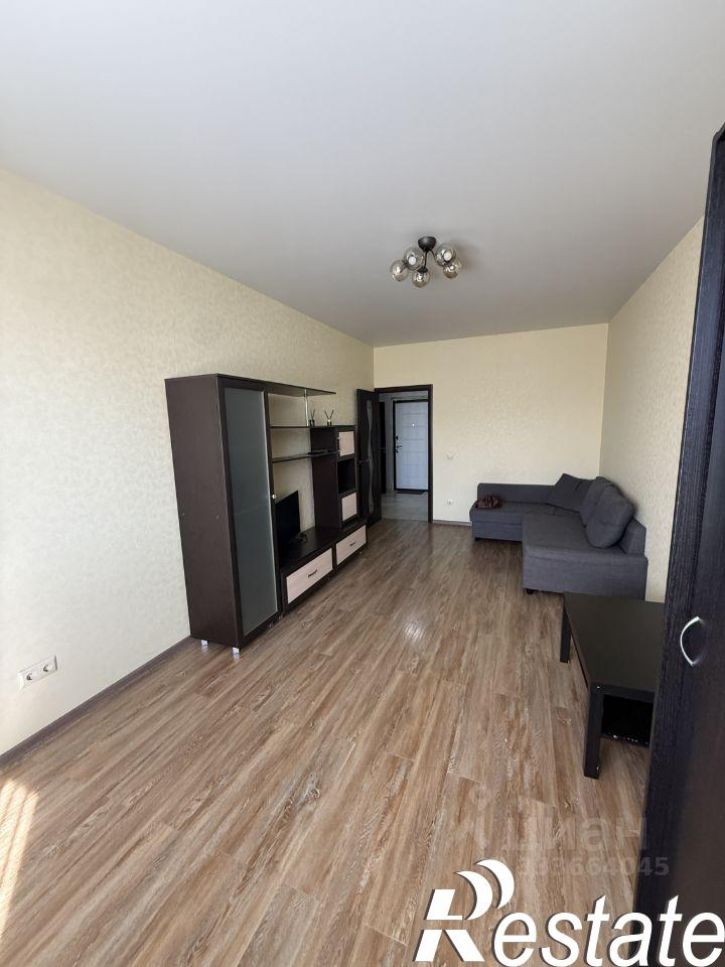 1-комн квартира улица Западный Обход, 42 к1,  д. 42 к1