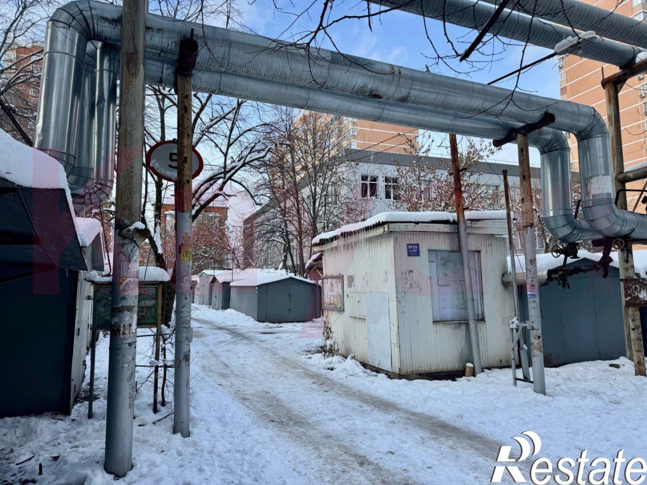 Купить гараж, место в паркинге за 900 000 рублей на им. Игнатова ул.