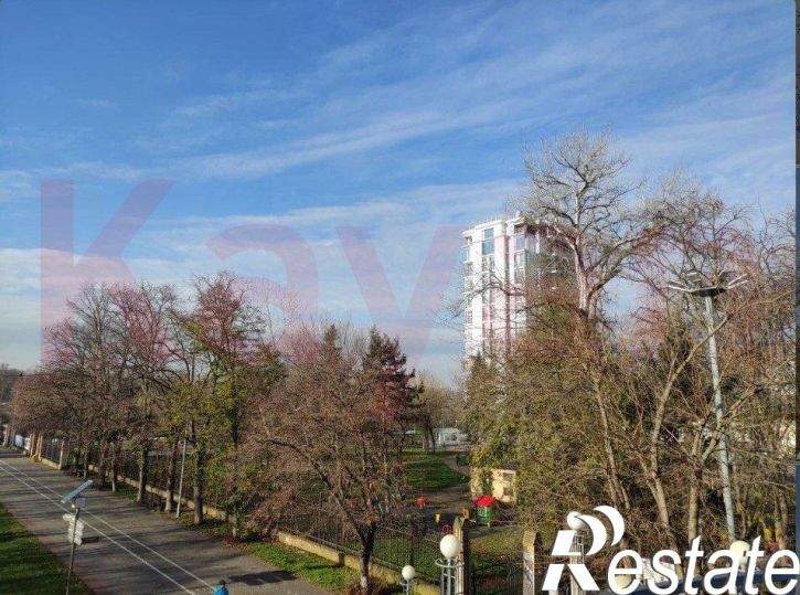 5-комн квартира Кубанская Набережная ул.