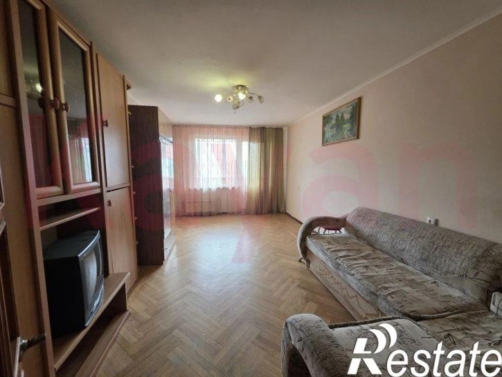 4-комн квартира им. 40-летия Победы ул.