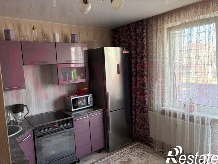 2-комн квартира им. Генерала Трошева ул.