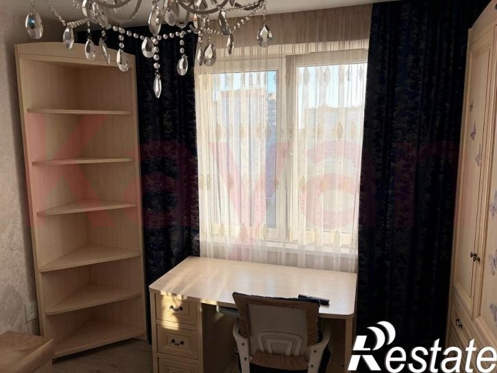 2-комн квартира им. Генерала Трошева ул.