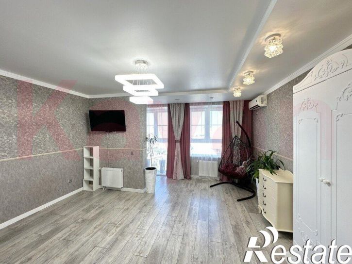 2-комн квартира Зиповская ул.