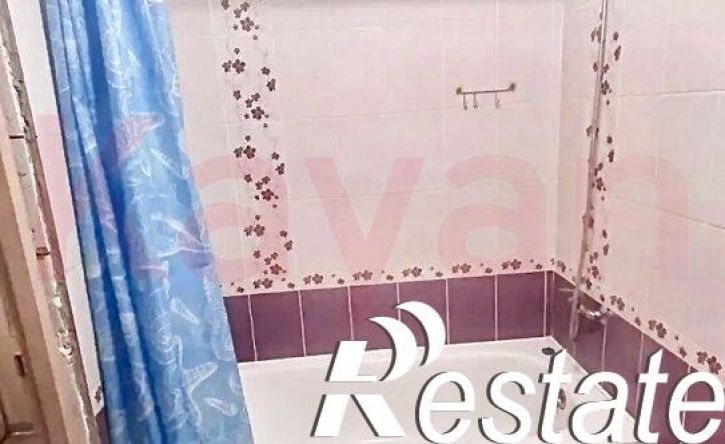 2-комн квартира улица Защитников Отечества, 5,  д. 5