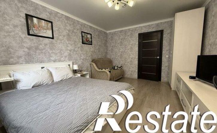 1-комн квартира улица Калинина, 350,  д. 350