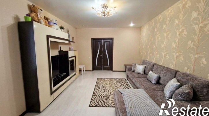 3-комн квартира улица Достоевского, 84/1,  д. 84/1