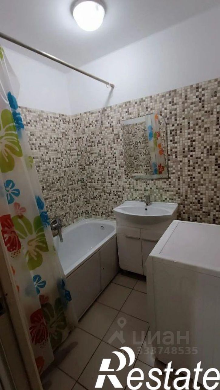 3-комн квартира улица Генерала Трошева, 17,  д. 17