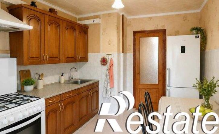 3-комн квартира Тепличная улица, 32,  д. 32