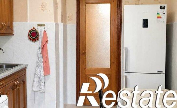 3-комн квартира Тепличная улица, 32,  д. 32
