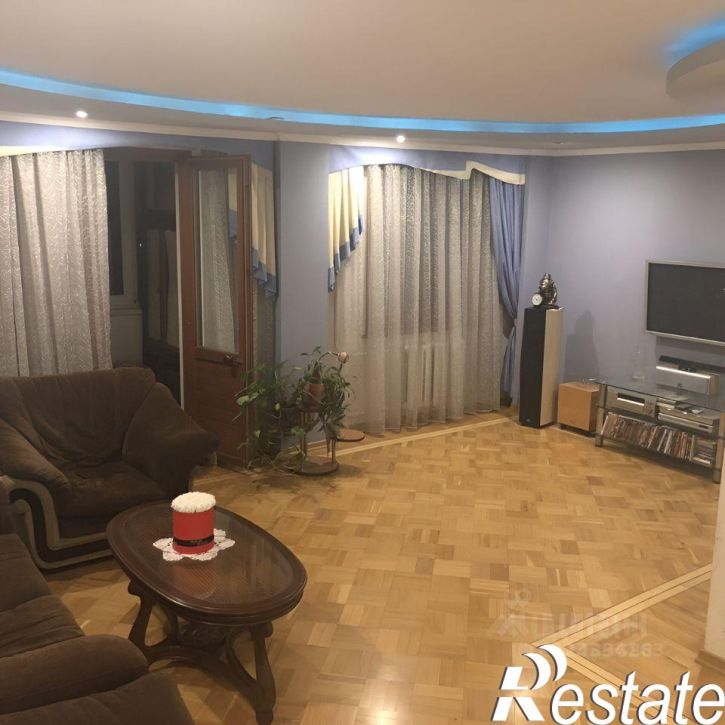 6-комн квартира Бургасская улица, 50,  д. 50