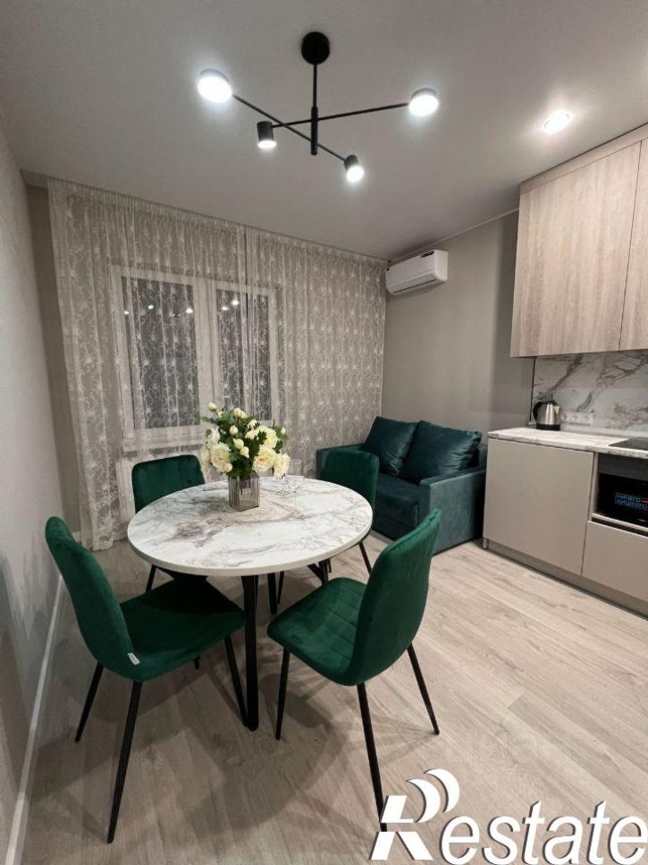 2-комн квартира Питерская улица, 40,  д. 40