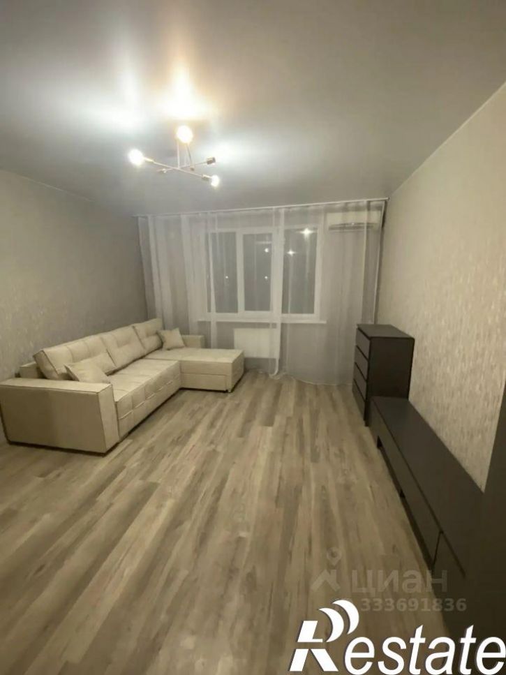 2-комн квартира улица Героя Аверкиева, 1,  д. 1