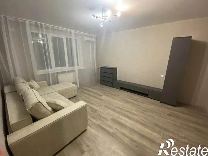 2-комн квартира улица Героя Аверкиева, 1,  д. 1
