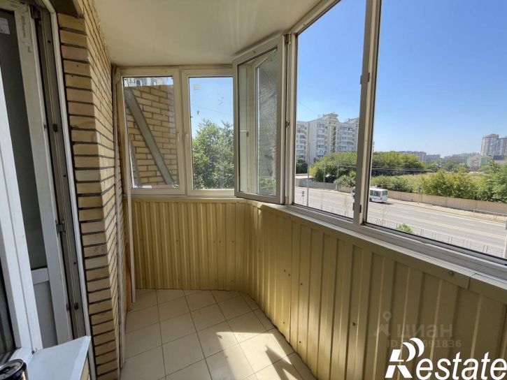 2-комн квартира улица Героя Аверкиева, 1,  д. 1